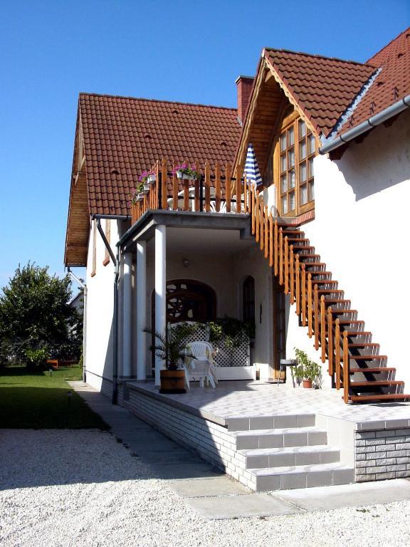 Balla Apartmanhaz Siofok Ruang foto