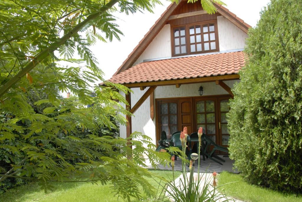 Balla Apartmanhaz Siofok Ruang foto